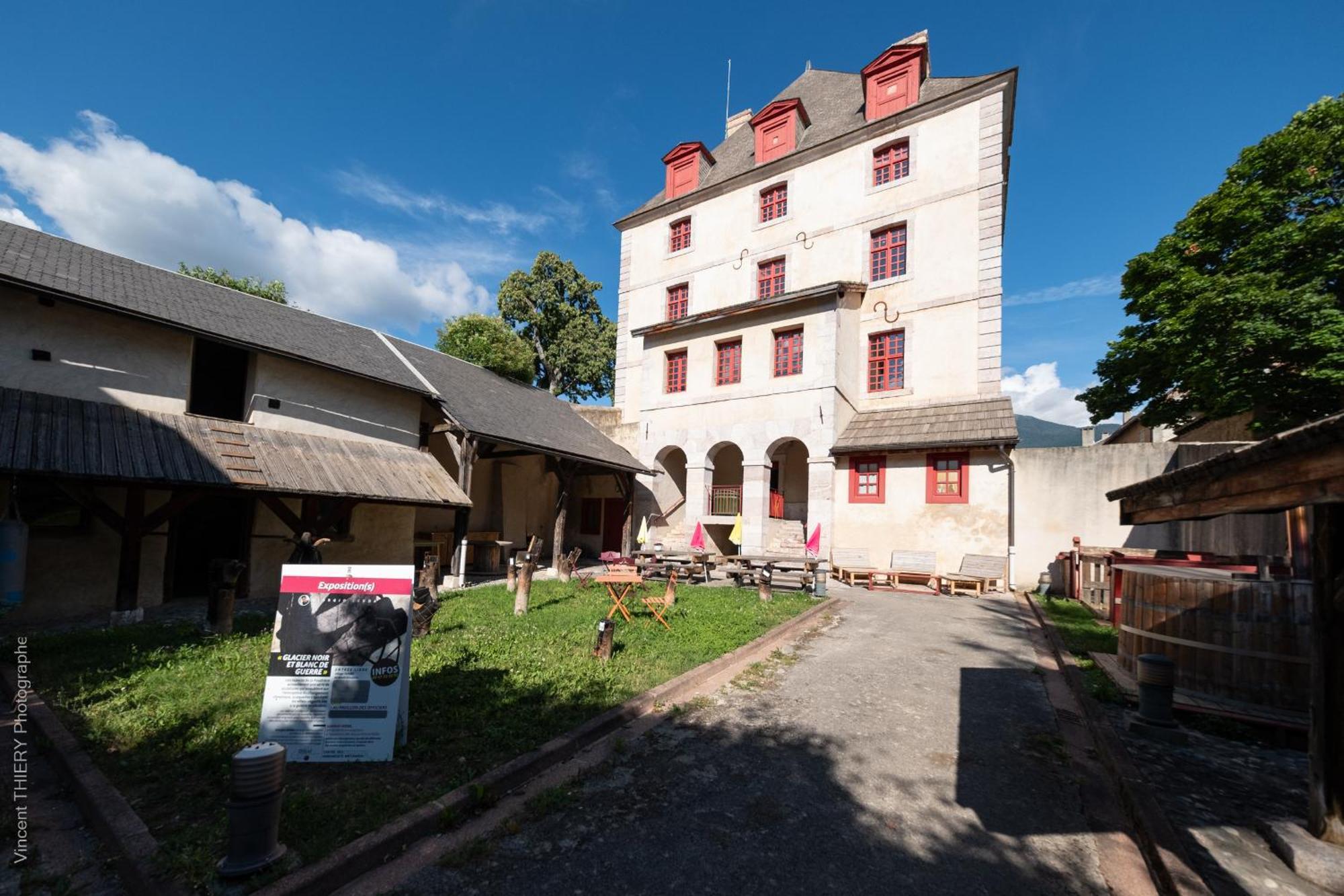 Le Pavillon Des Officiers Apart otel Mont-Dauphin Dış mekan fotoğraf